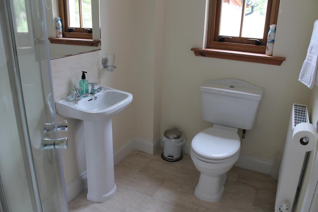 Ach-Na-Sidhe Bed & Breakfast Dores Rom bilde